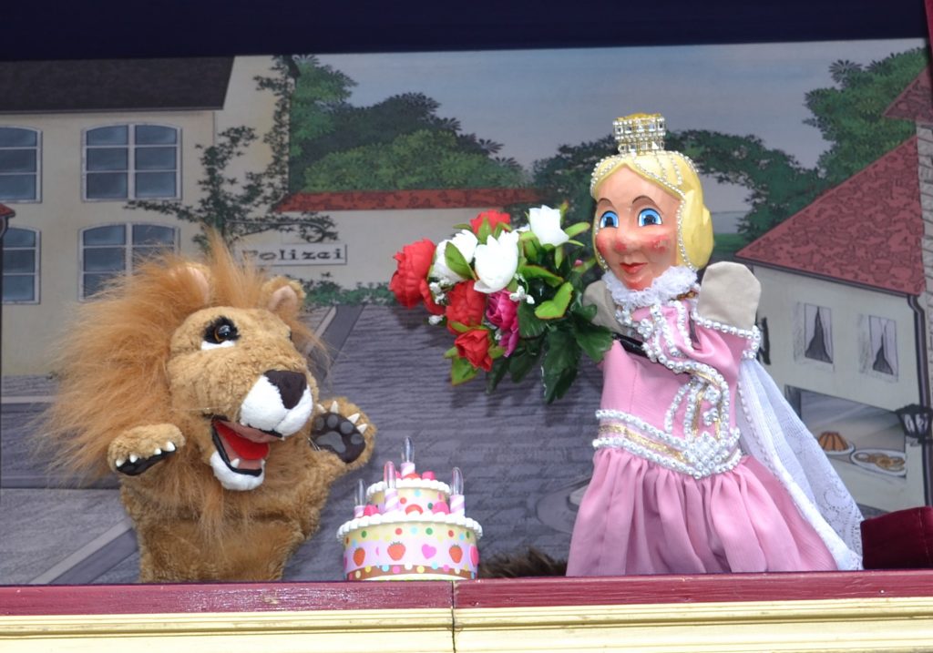 Der Loewe-Mokko-Schaschiba - Puppentheater für Kinder